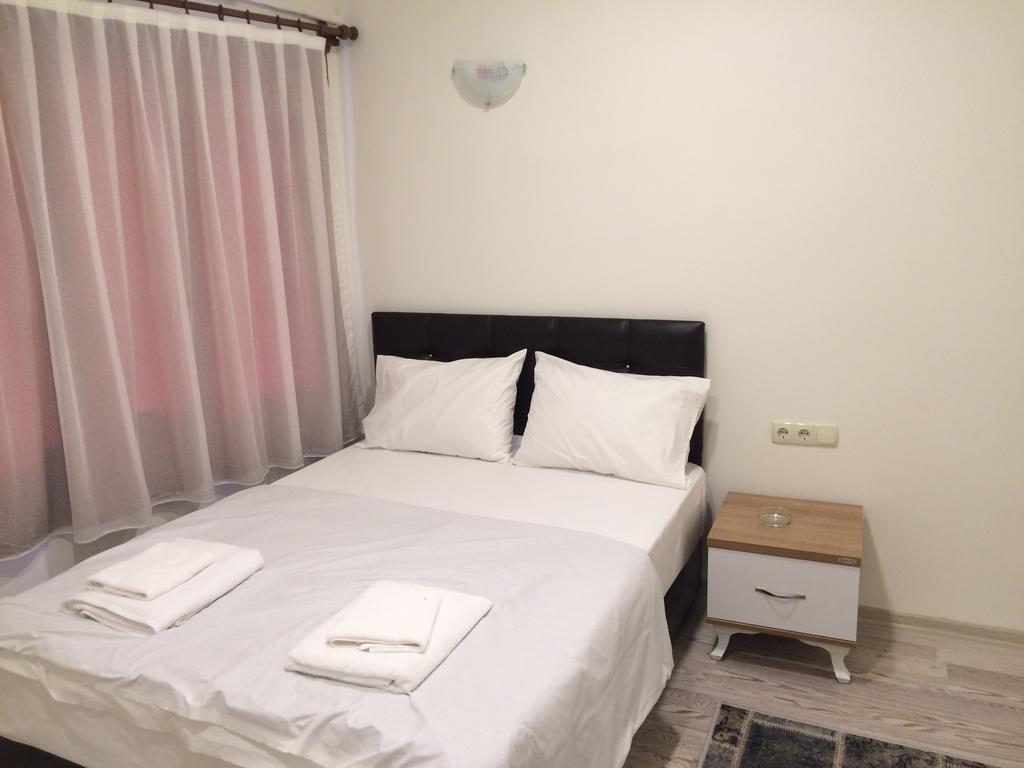 Aydin Eli̇T Pansi̇Yon Bed and Breakfast Buitenkant foto